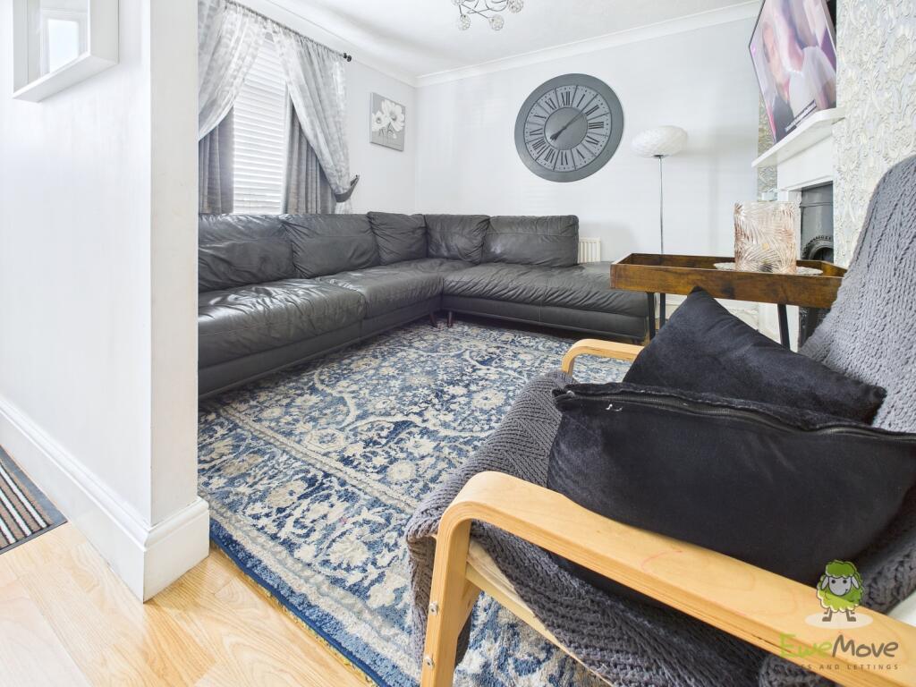 CAM01543G0-PR0157-STILL004