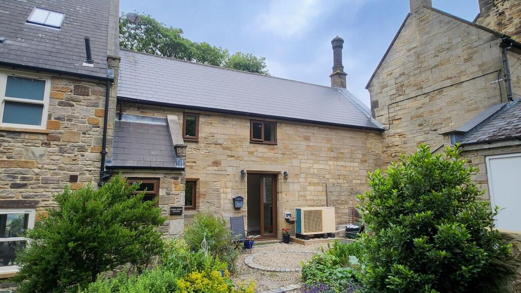 Coach House Cottage - Entrance