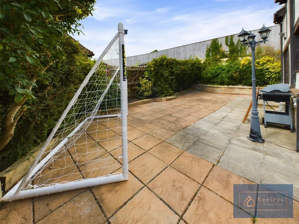 Rear courtyard ga...