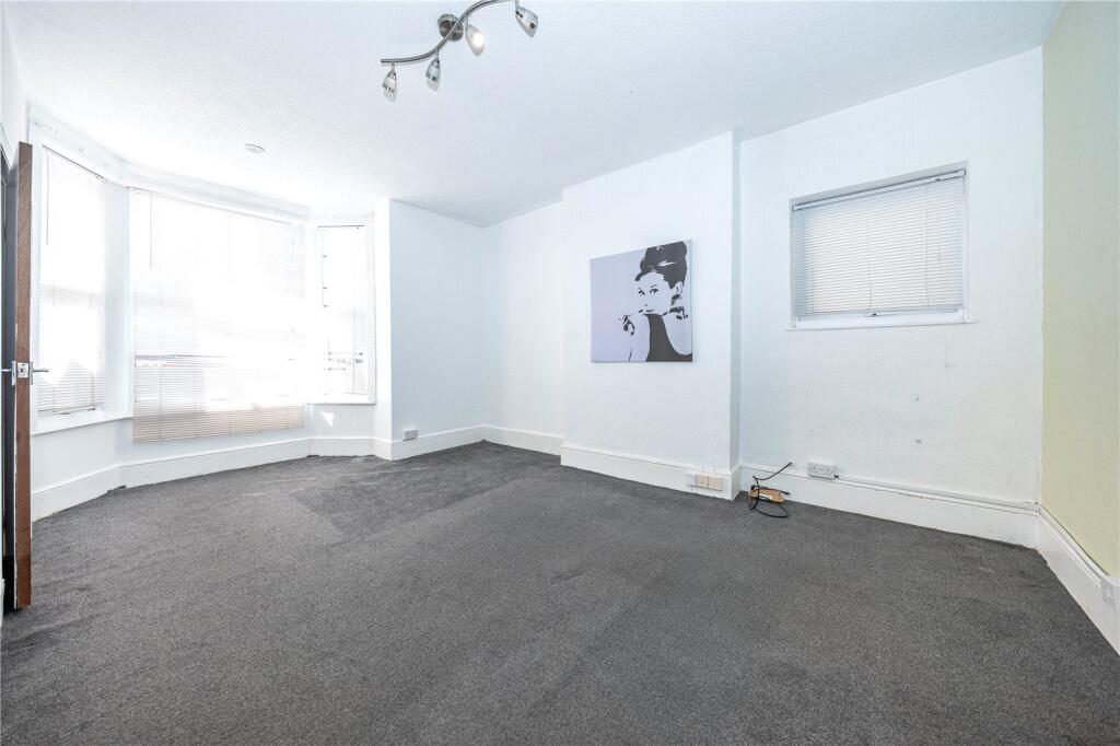 Studio Room