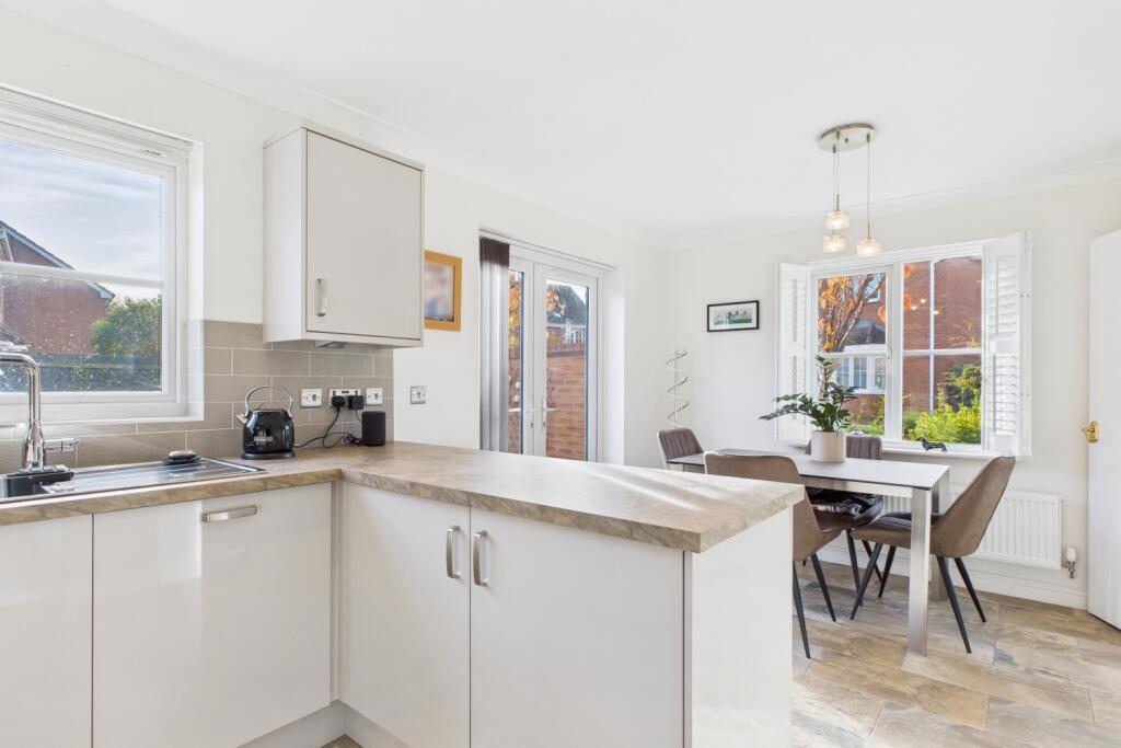 EweMove -  Spalding - Shearers Drive -  Kitchen