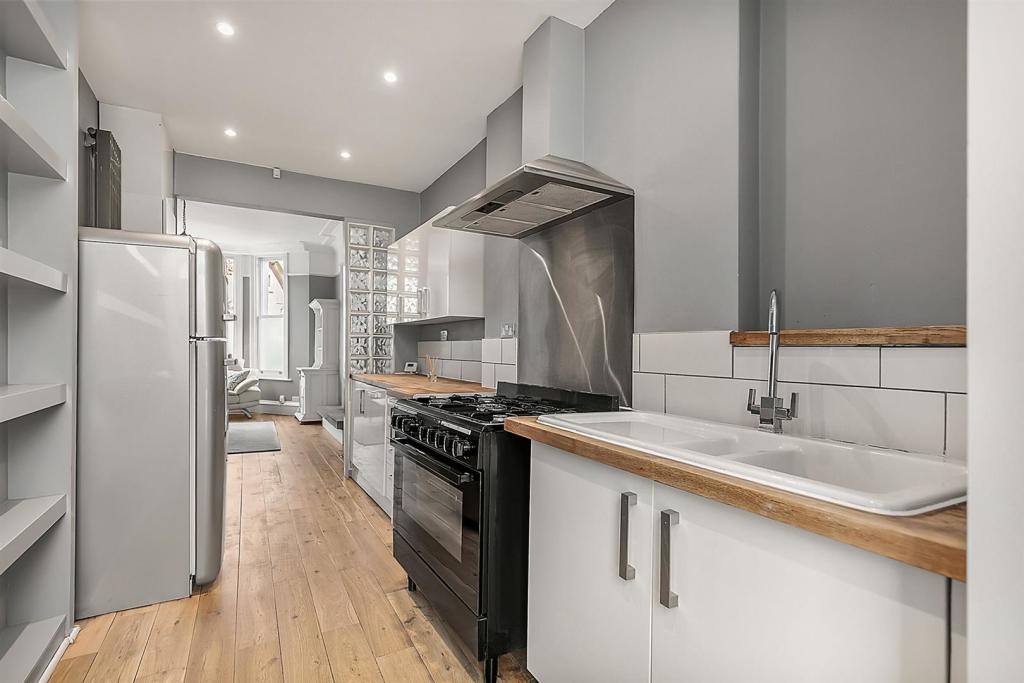 Kitchen.jpg