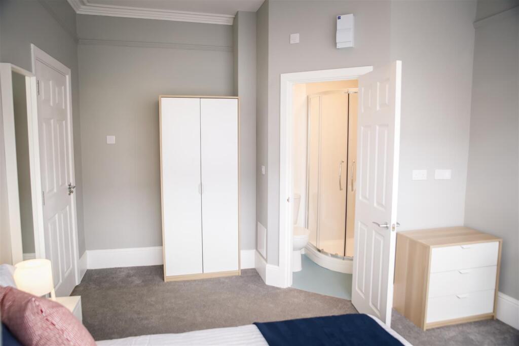 Ground floor front 4.jpg