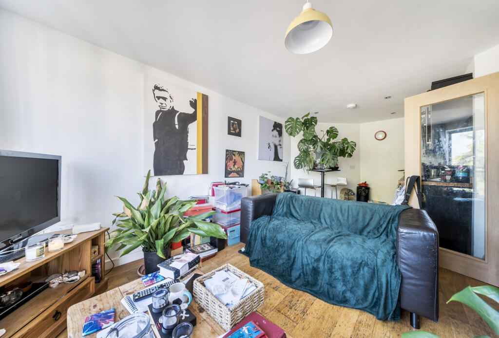 1329337-10-688341...