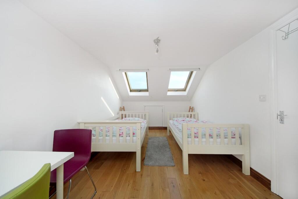 Lynton Avenue  (7).jpg