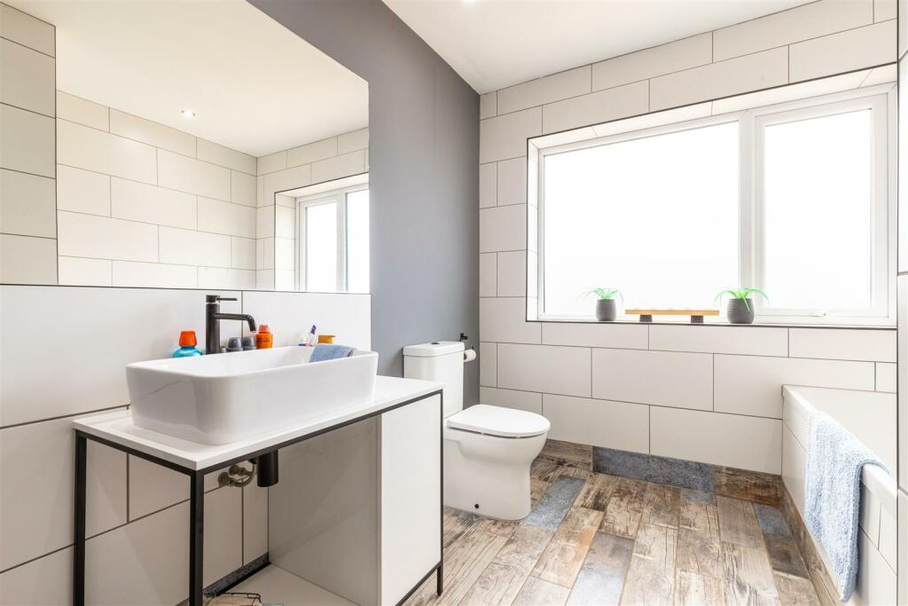 Family bathroom