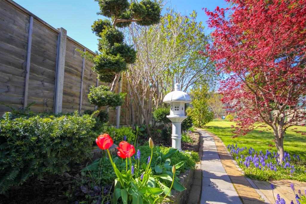 Garden side.jpg