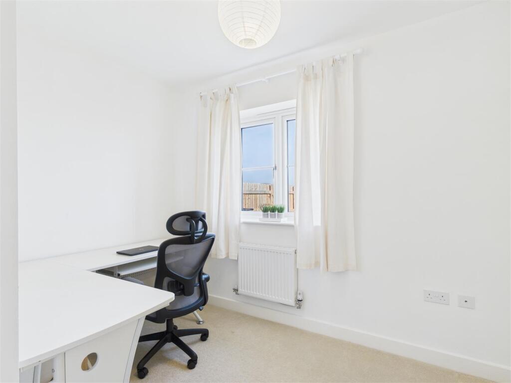 SECOND BEDROOM / OFFICE