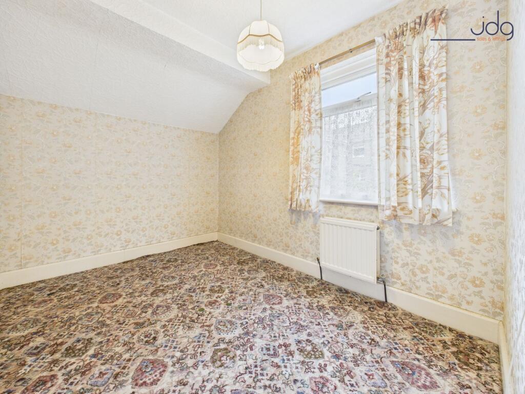 Large Single Bedroom