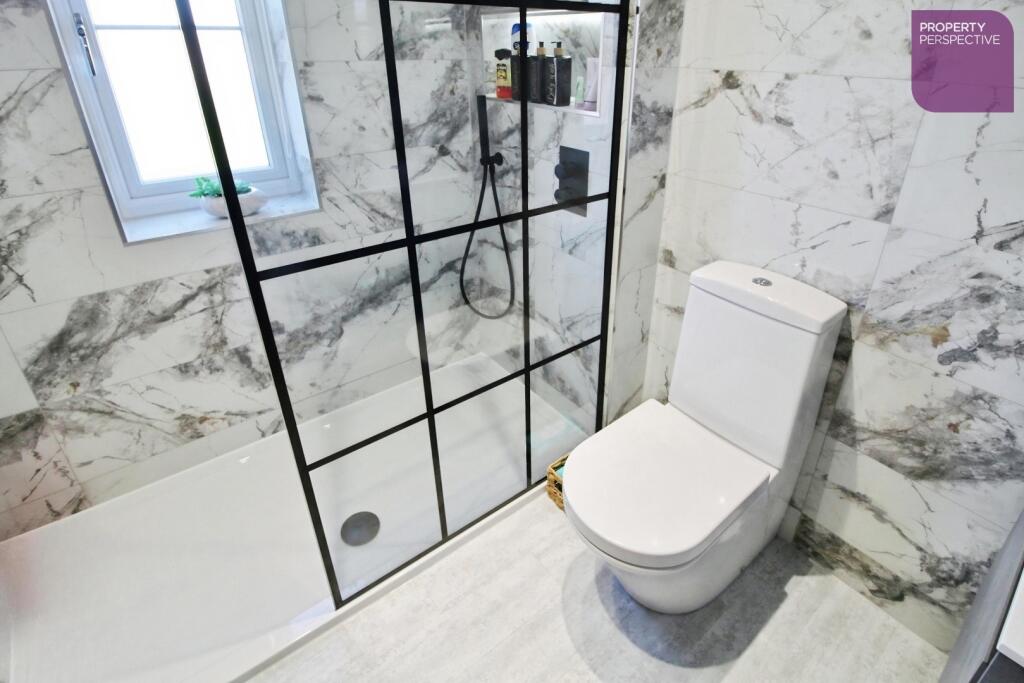 Family Shower Room
