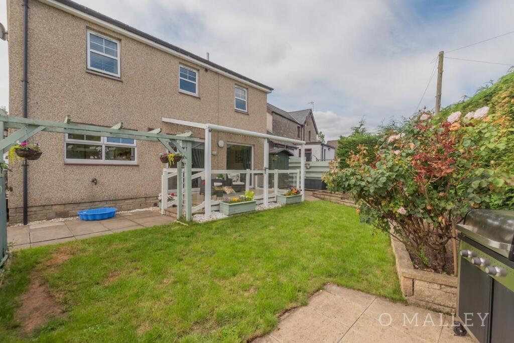 38. External Rear 1.jpg