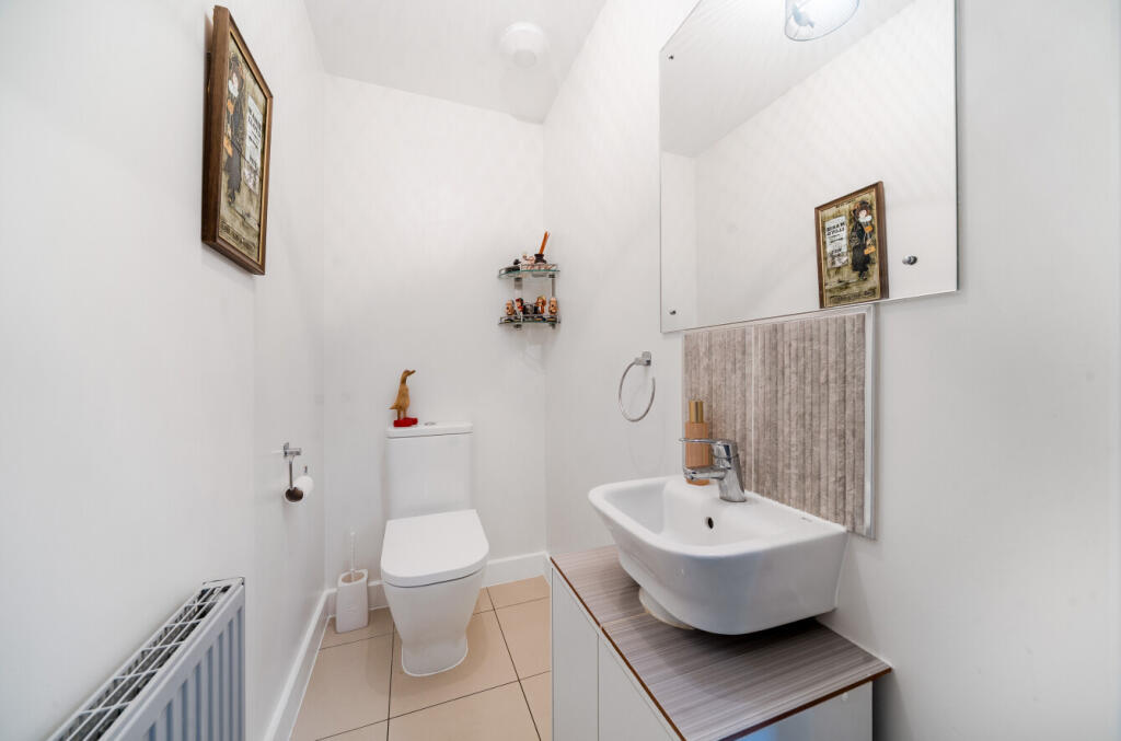 1381517-7-694416d...