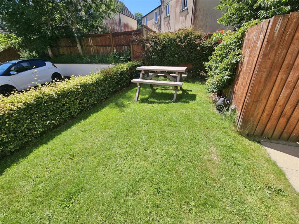 Communal Gardens.jpg