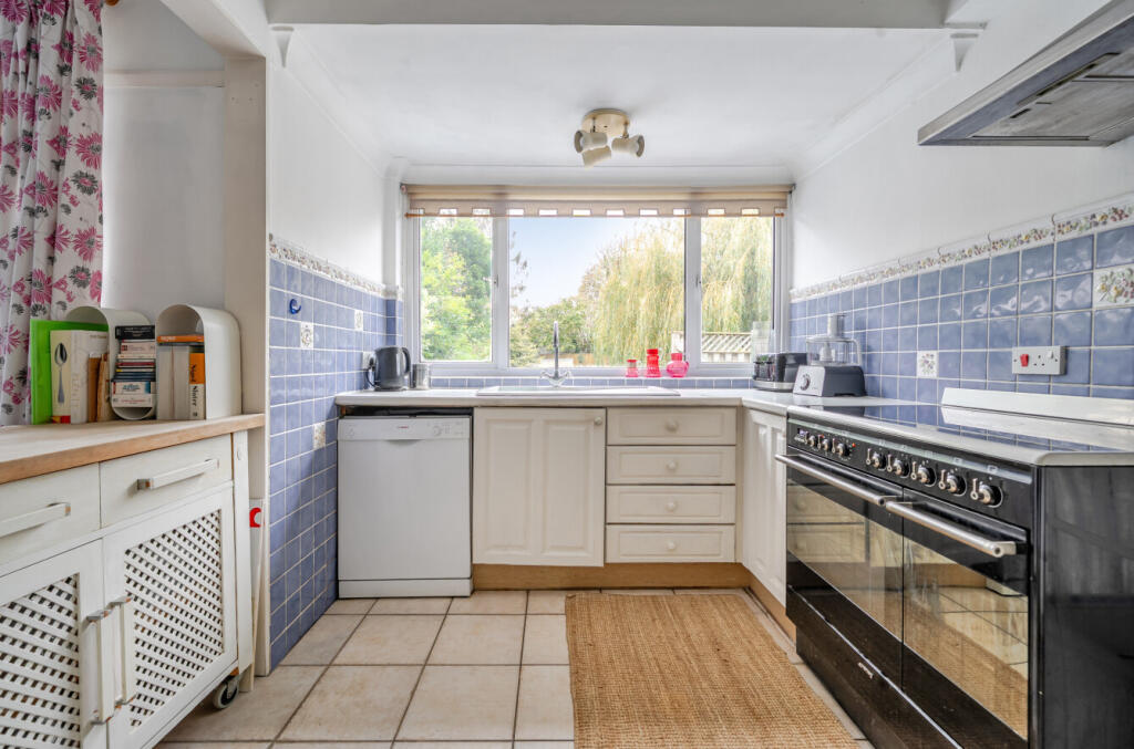 1382215-14-691c64...