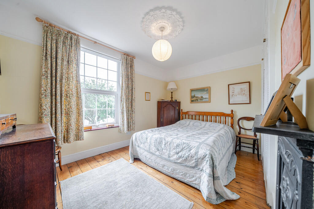 1297413-11-682e30...