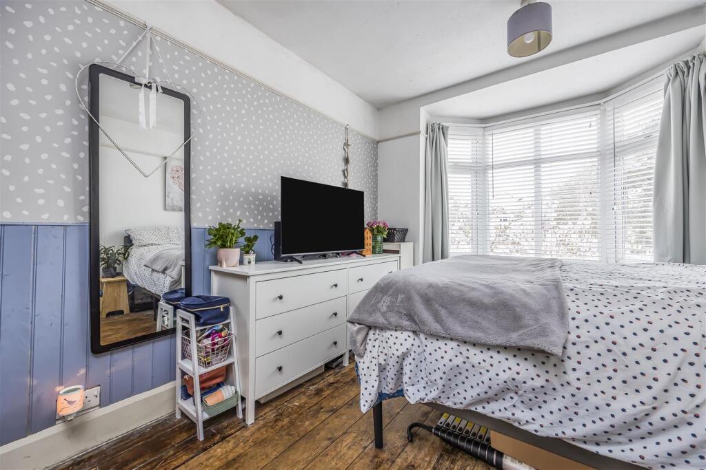 12 Cosham Park Avenue, Cosham-PorticoMarketing-Sol