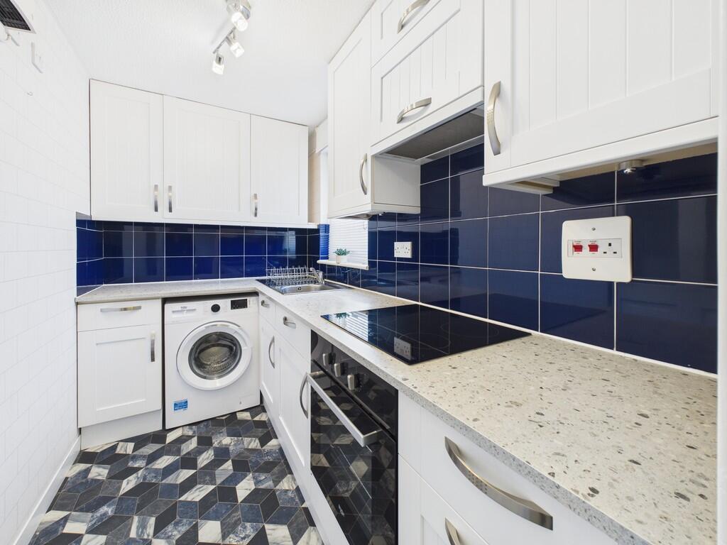 CAM05068G0-PR0050...