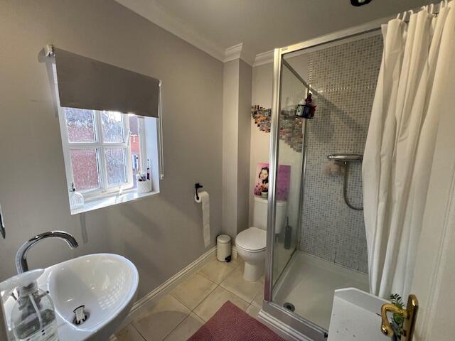 En-suite Bathroom