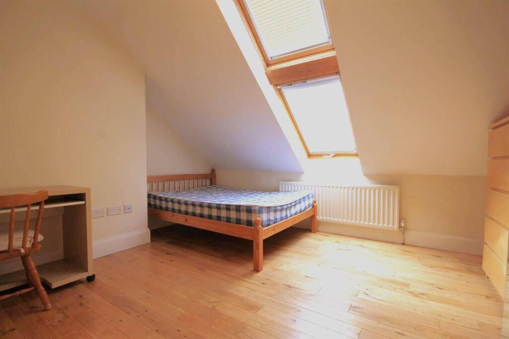Bedroom 3.JPG