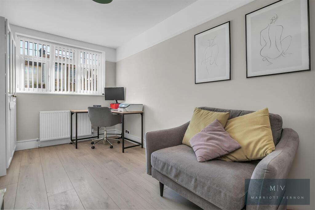 Purley Bury Avenue 63 MV-13.jpg