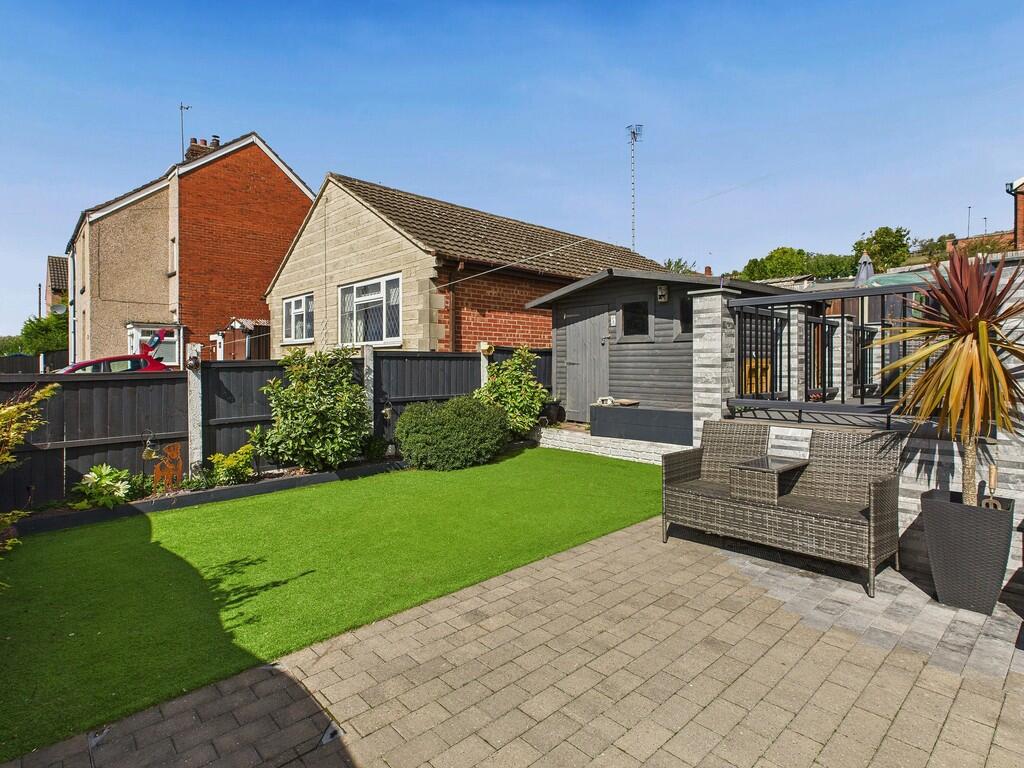 CAM04273G0-PR0190...