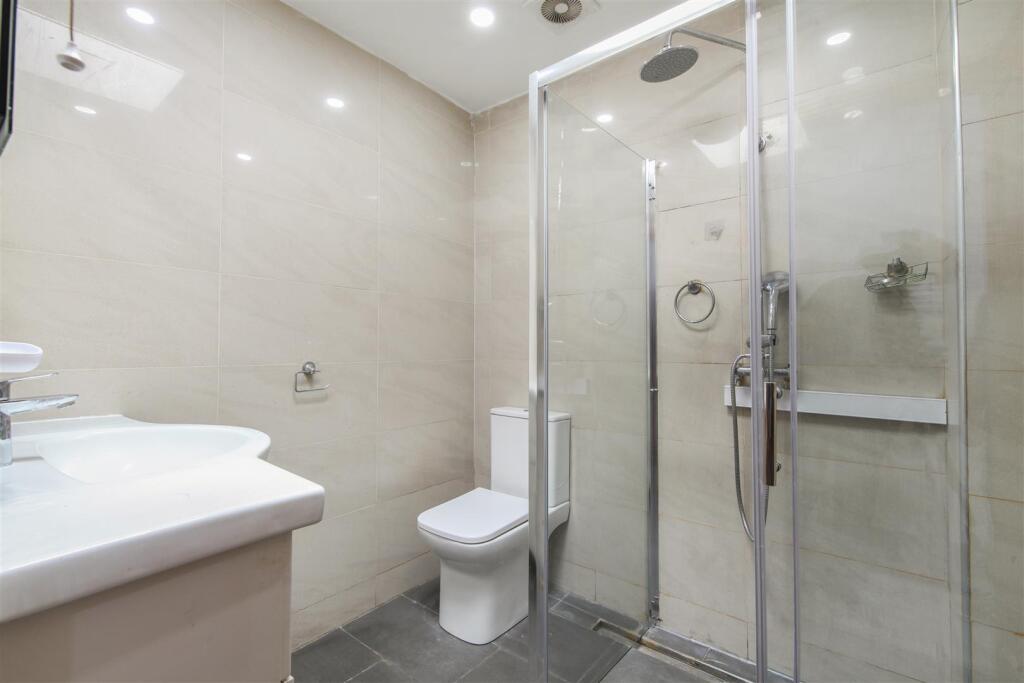 867 Harrow Road - epU5oDMBMK4OboauhDs8.jpg