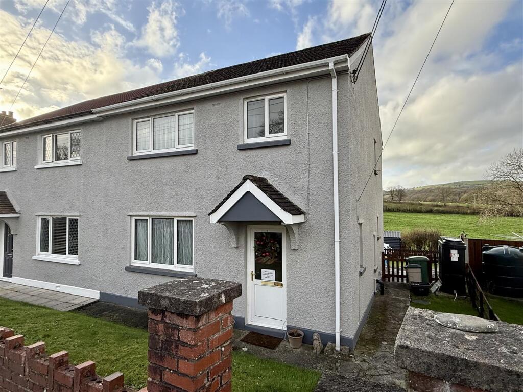 Bro Henllys, Felinfach, Lampeter