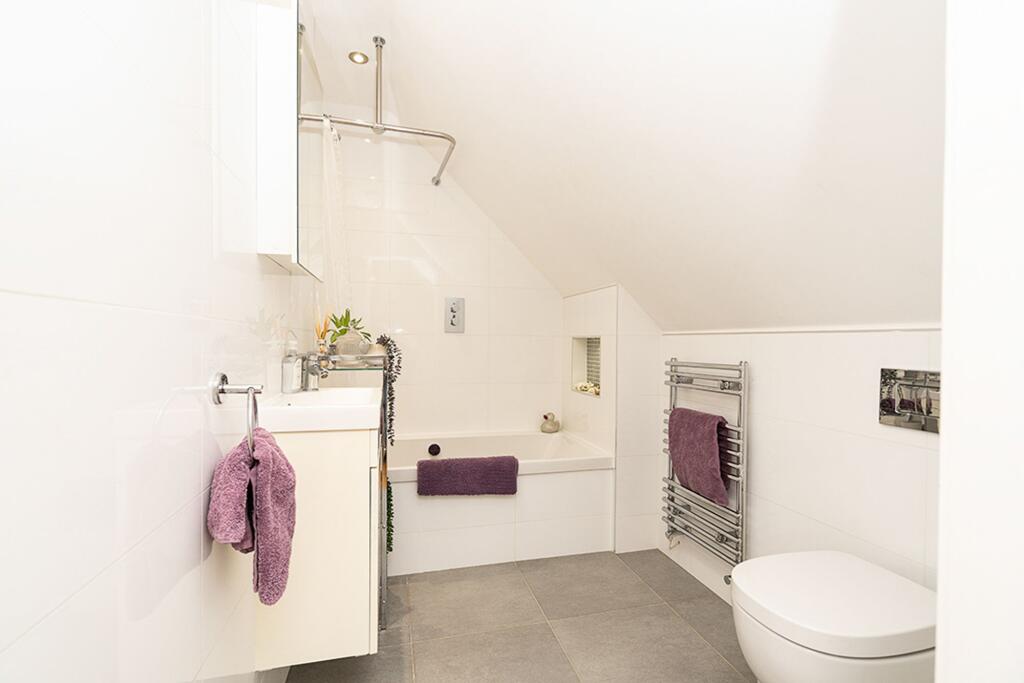 Bedroom Three Ensuite