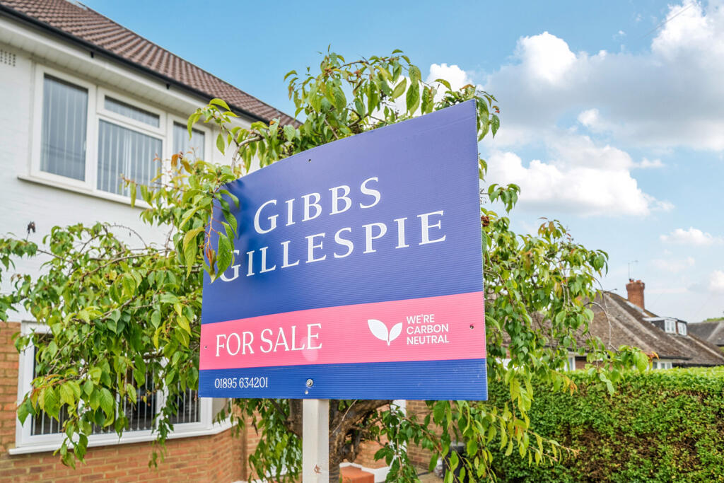 1297812-4-682ef59...