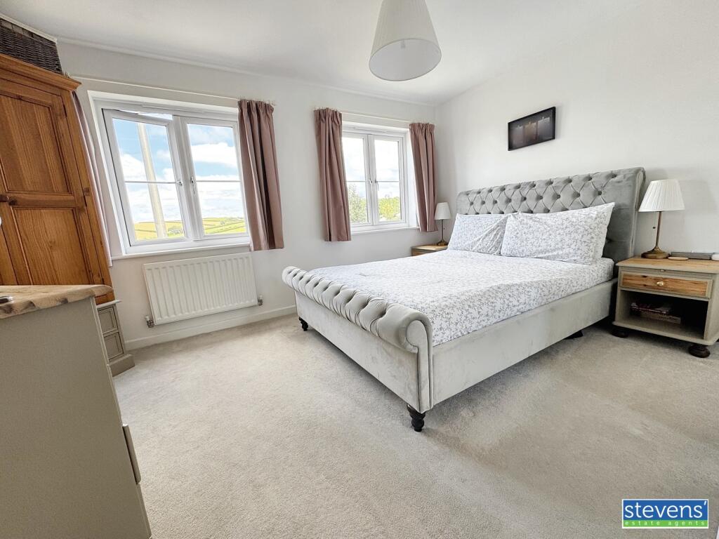 image00022_blurred (7)