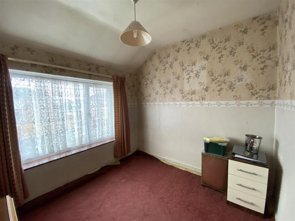 Bedroom no.3 front:
