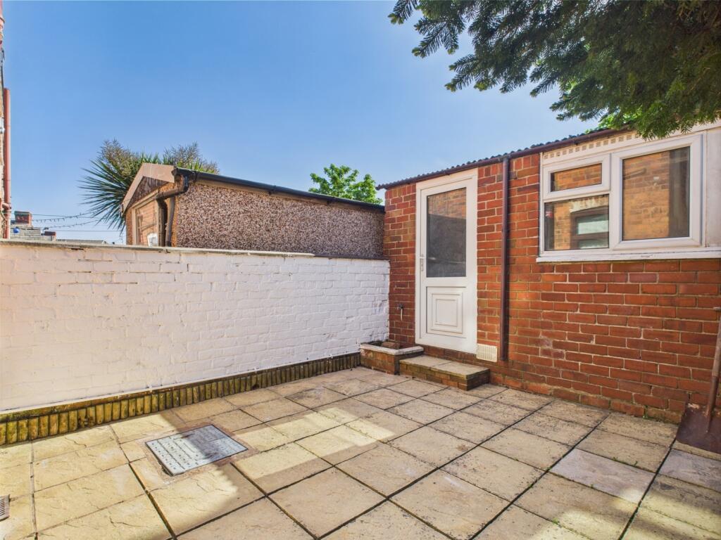 CAM04634G0-PR0039-STILL011