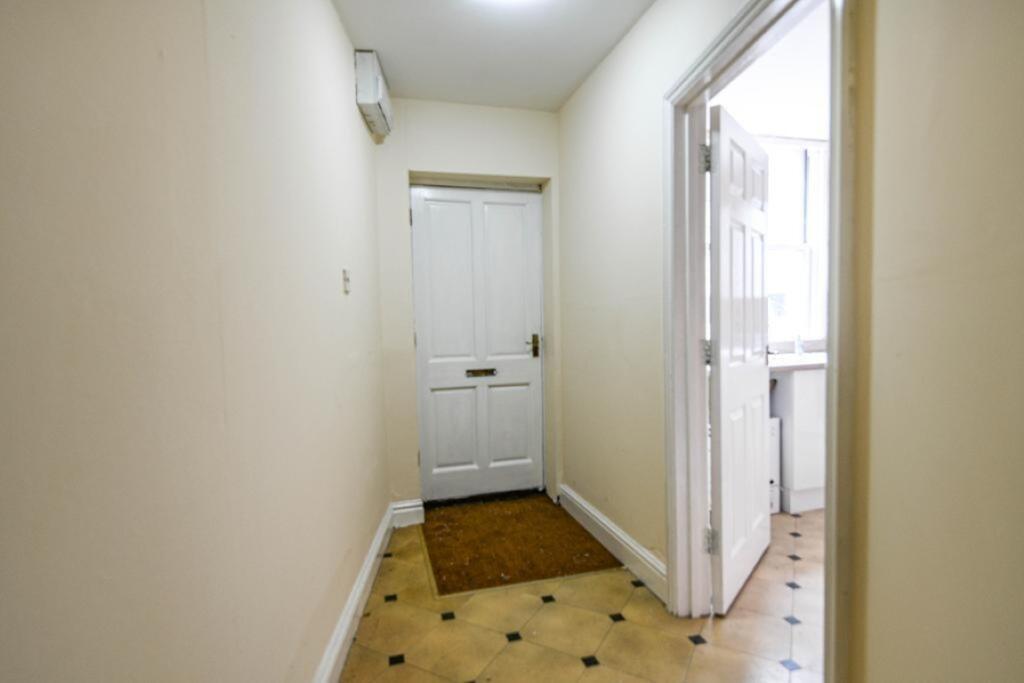 10  Medium  T202510071144.jpg