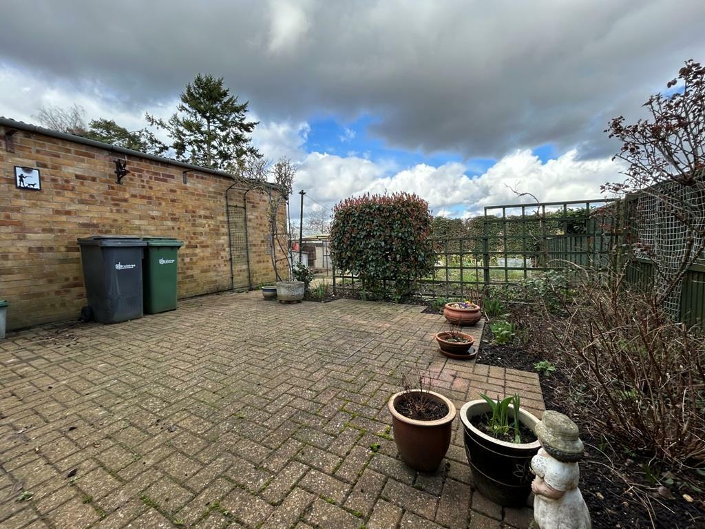 OUTSIDE (REAR)