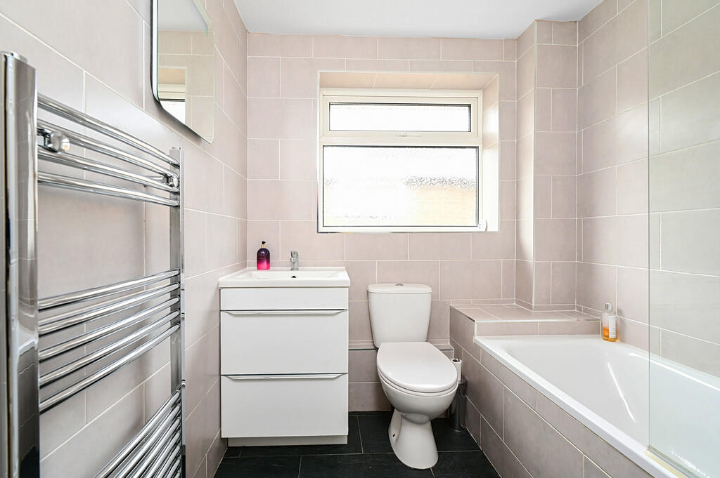 15 Aspin Way (10)