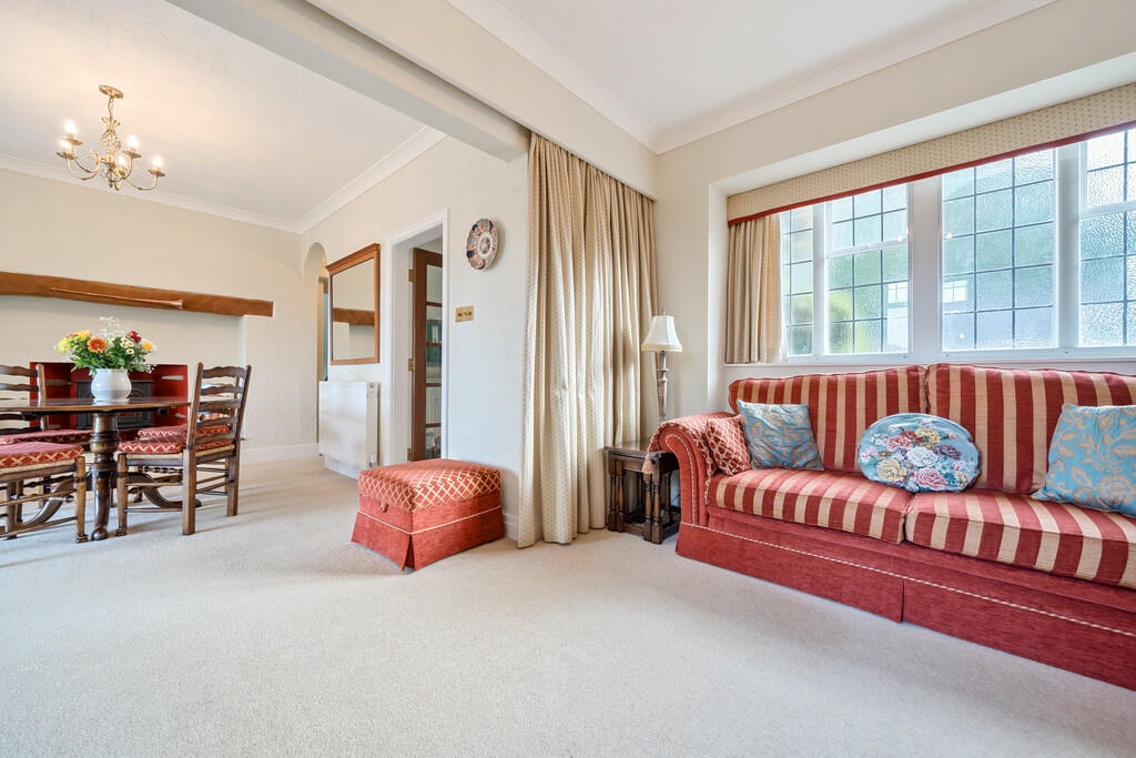 Living/Dining are...