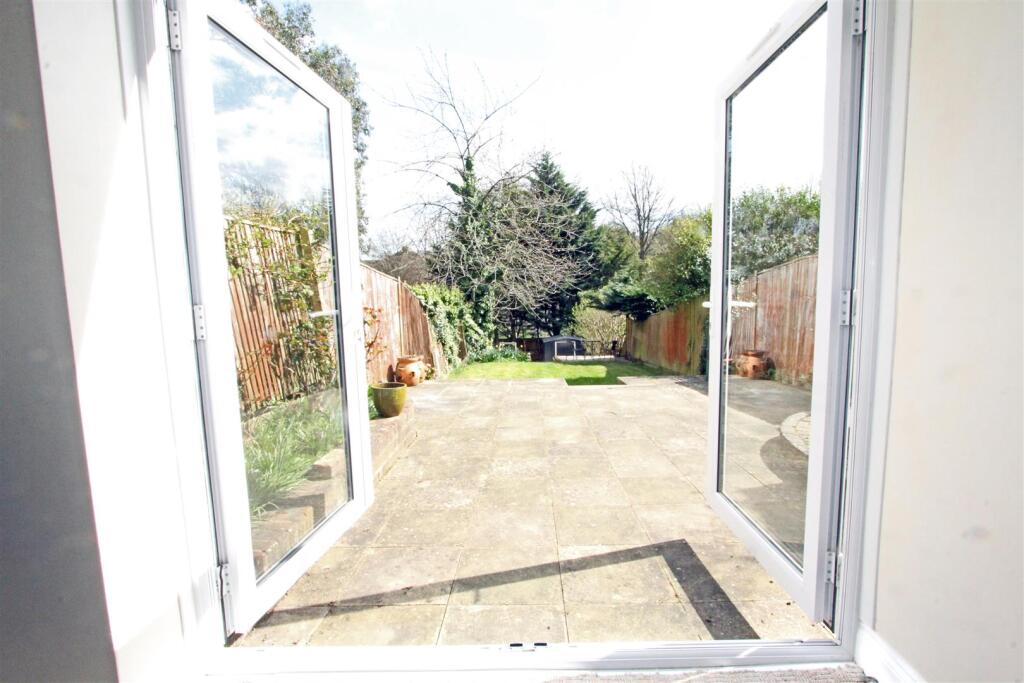 IMG_5018 family room doors.jpg