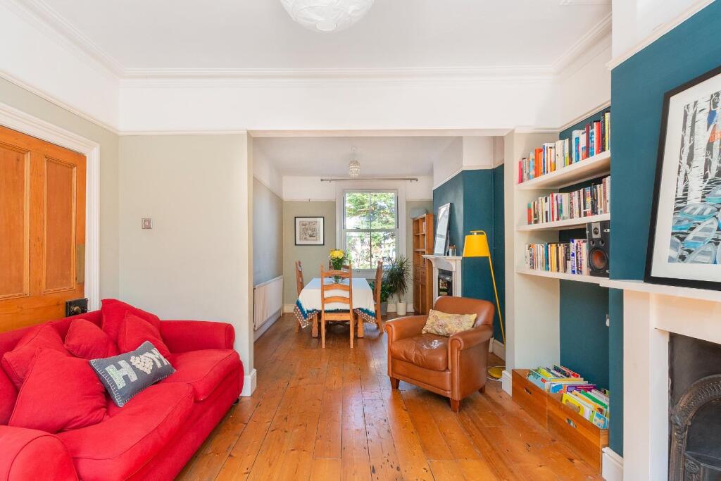 2O1RSG - Living Room A.jpg