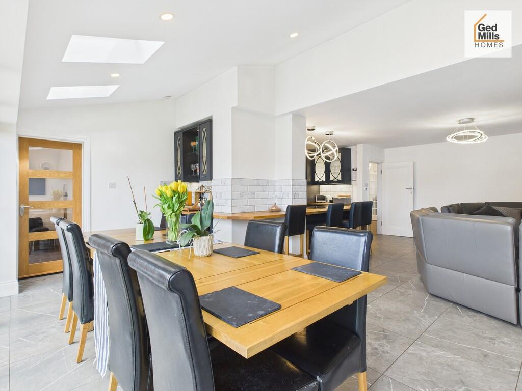 CAM04261G0-PR0041...