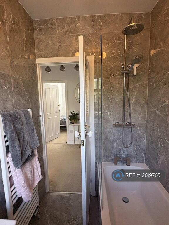Bath/Shower Room