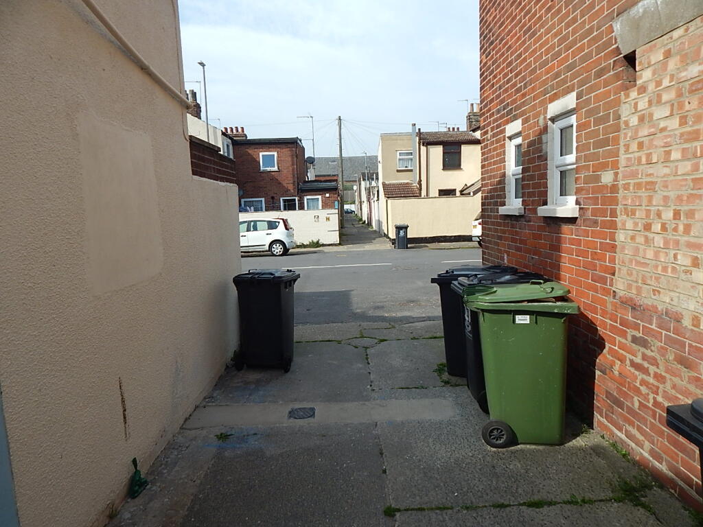 17 T202505191704.jpg