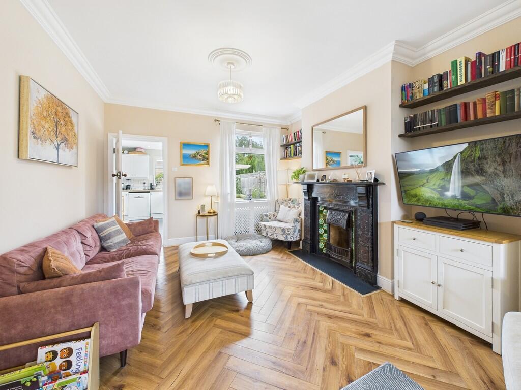 CAM02854G0-PR0460...