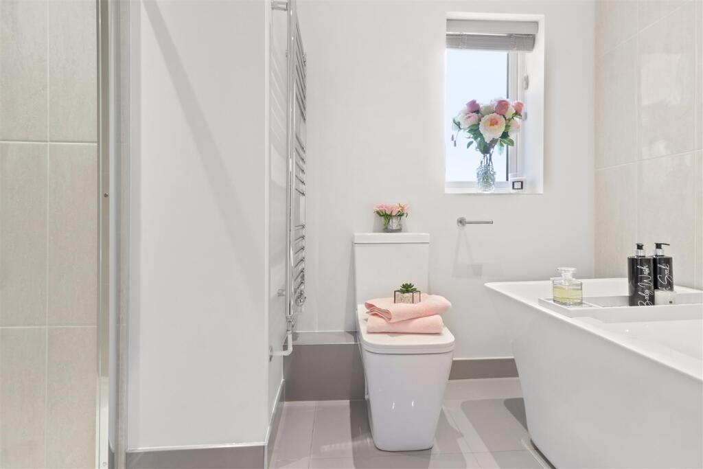 Main Bathroom
