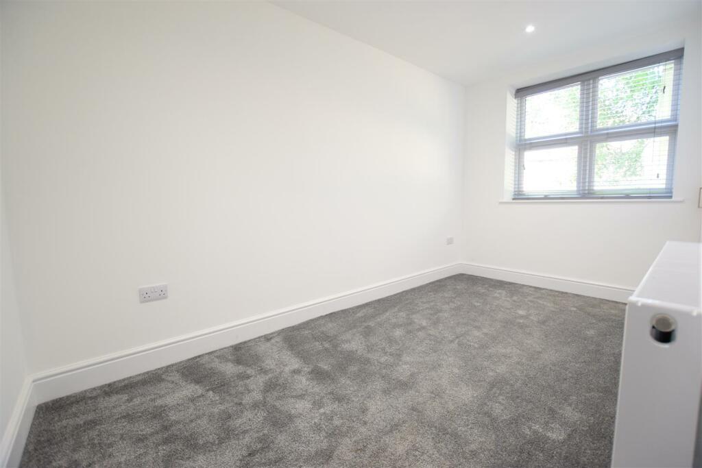 Apt 3 Bedroom.JPG