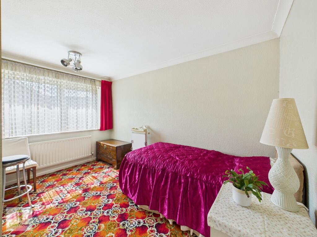 CAM02308G0-PR0160-STILL031