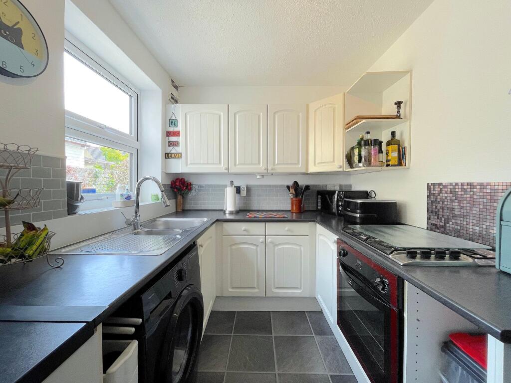 Kitchen (2)