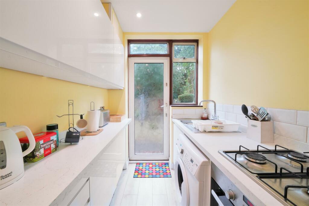 16 Elton Avenue - LqSFfhtgOmNMpooGsDRW.jpg