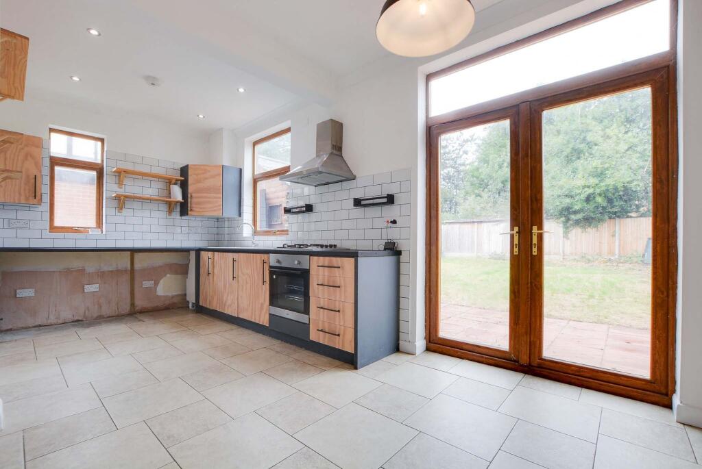 Open Plan Fitted Dining Kitchen