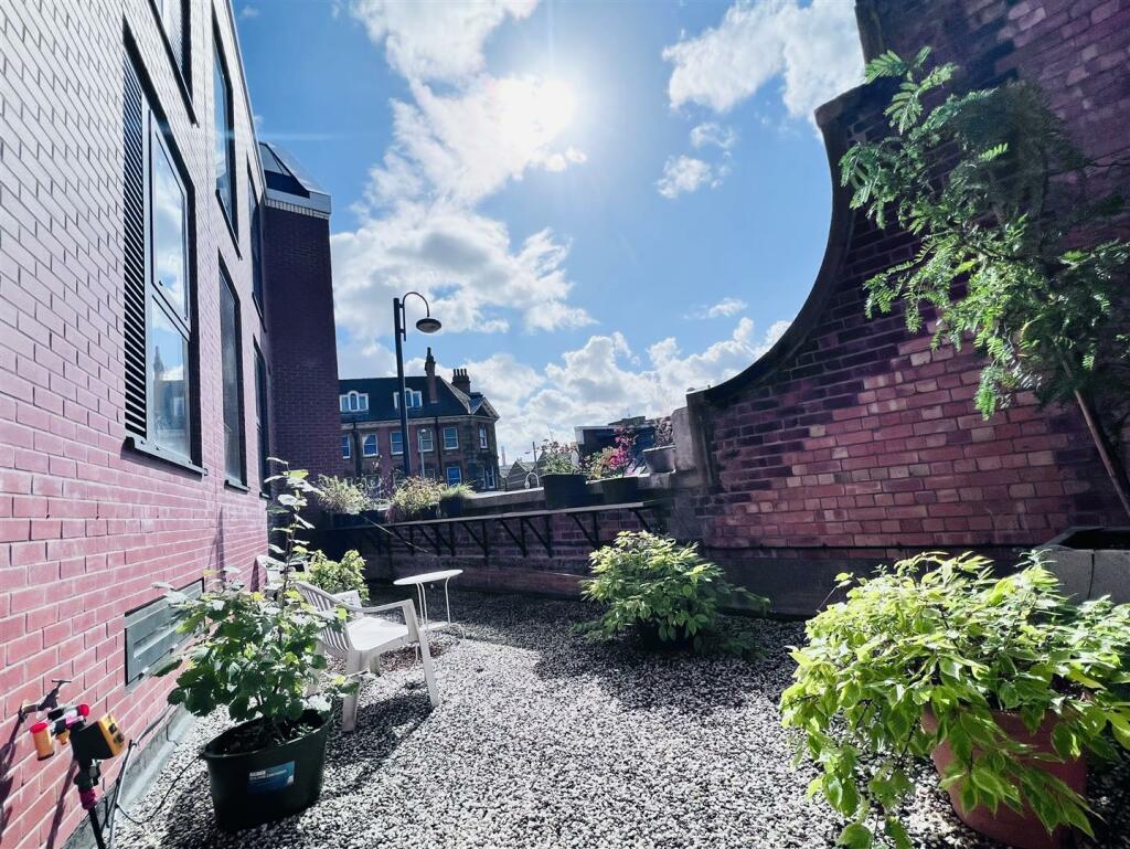 Outdoor terrace