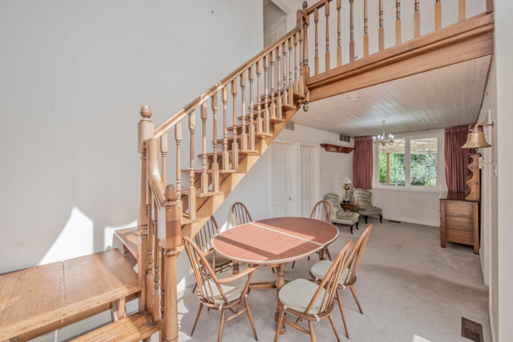 Dining Room/Hall